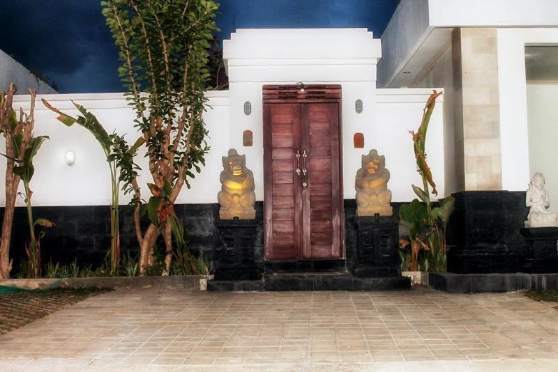 Anggie Stay Kerobokan  Ngoại thất bức ảnh